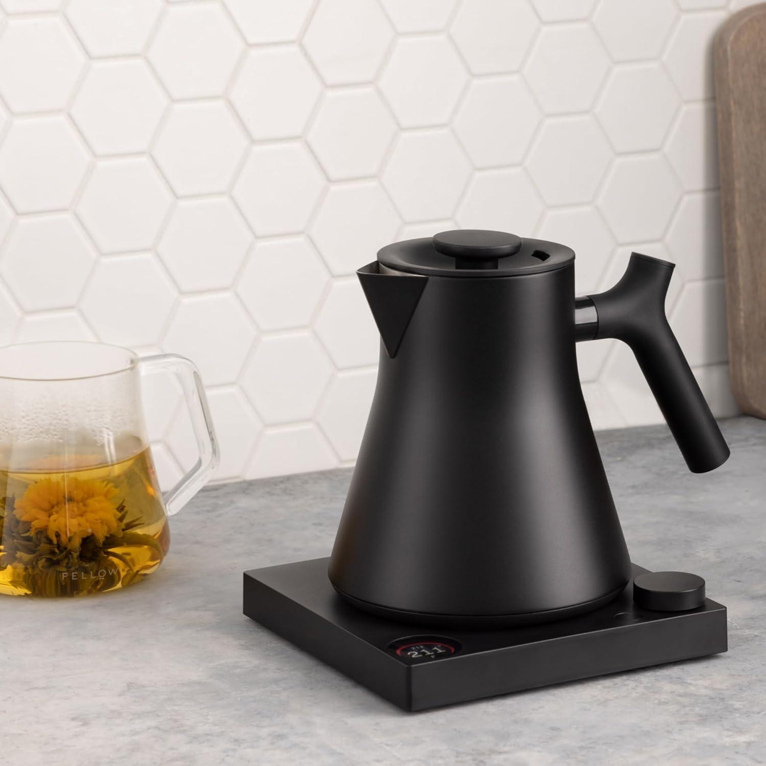 imageFELLOW Corvo ECG Electric kettle 0 9 L Black 1200 WMatte Black