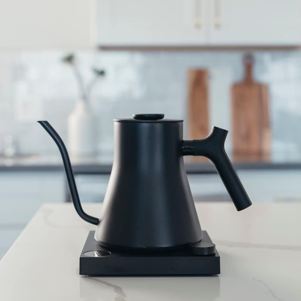 imageFellow Stagg EKG Pro Electric Kettle with Gooseneck Spout Pourover for Coffee and Tea EU Matte BlackMatte Black