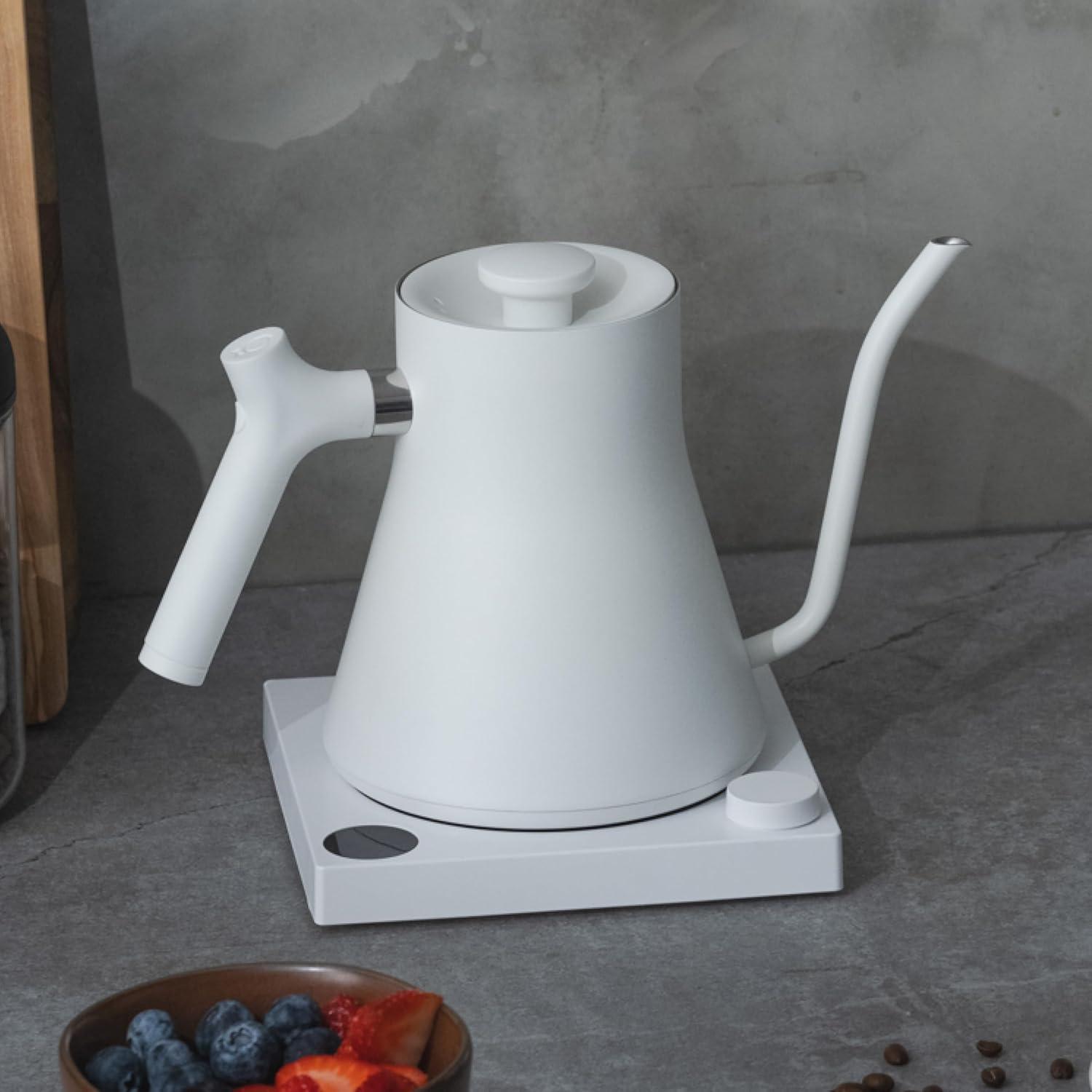 imageFellow Stagg EKG Pro Electric Kettle with Gooseneck Spout Pourover for Coffee and Tea EU Matte BlackMatte White